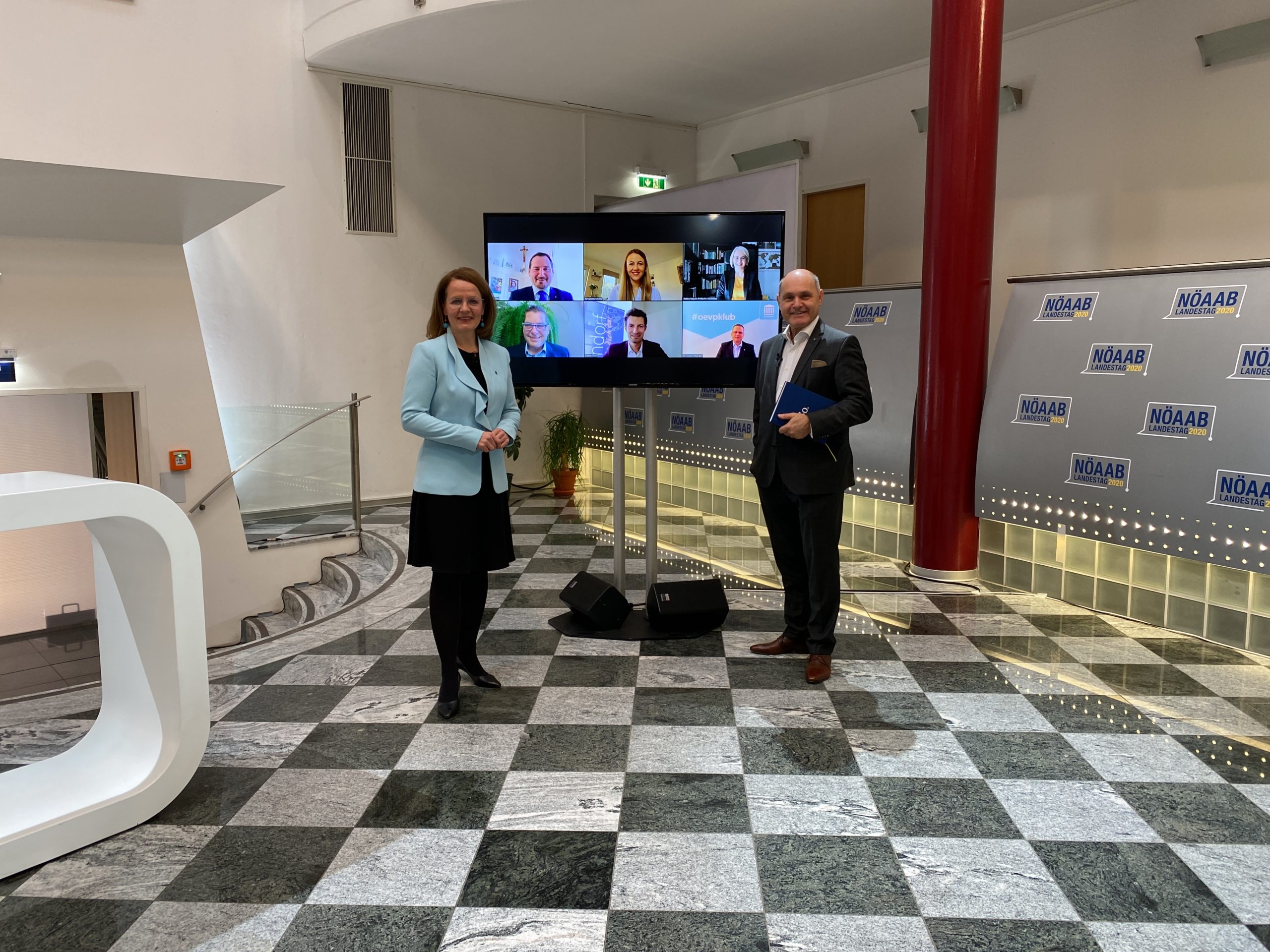 Teschl-Hofmeister mit 98,9 Prozent zur neuen NÖAAB Landesobfrau gewählt