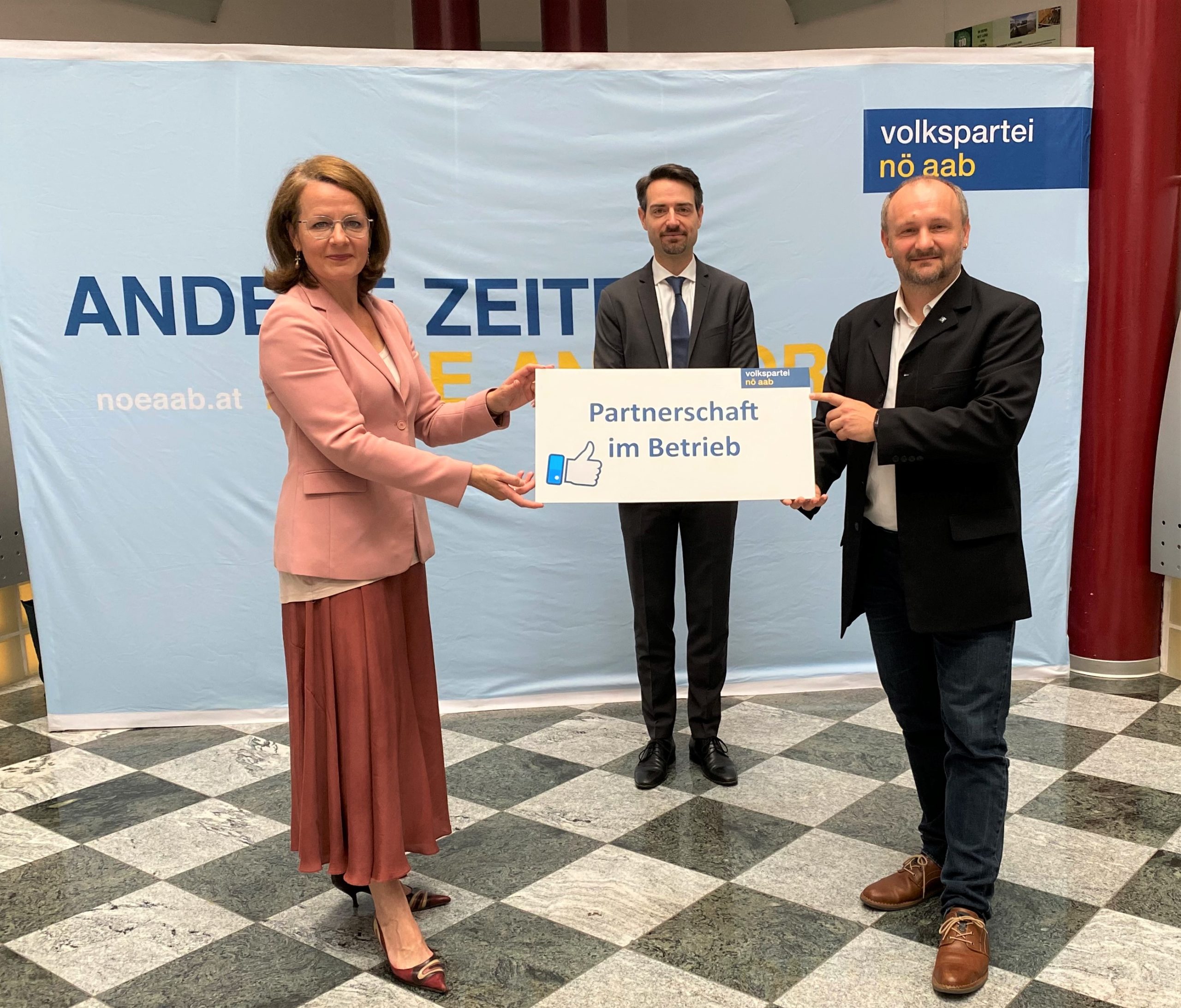 NÖAAB Teschl-Hofmeister: „Bestmöglichstes für unsere Arbeitnehmerinnen und Arbeitnehmer erreichen.“
